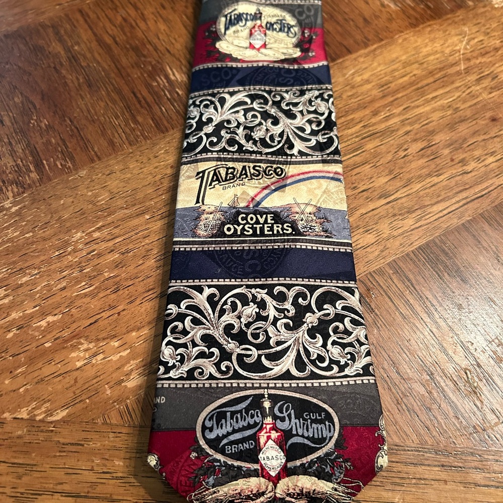 Tabasco Men's Red and Gray Patterned Tie